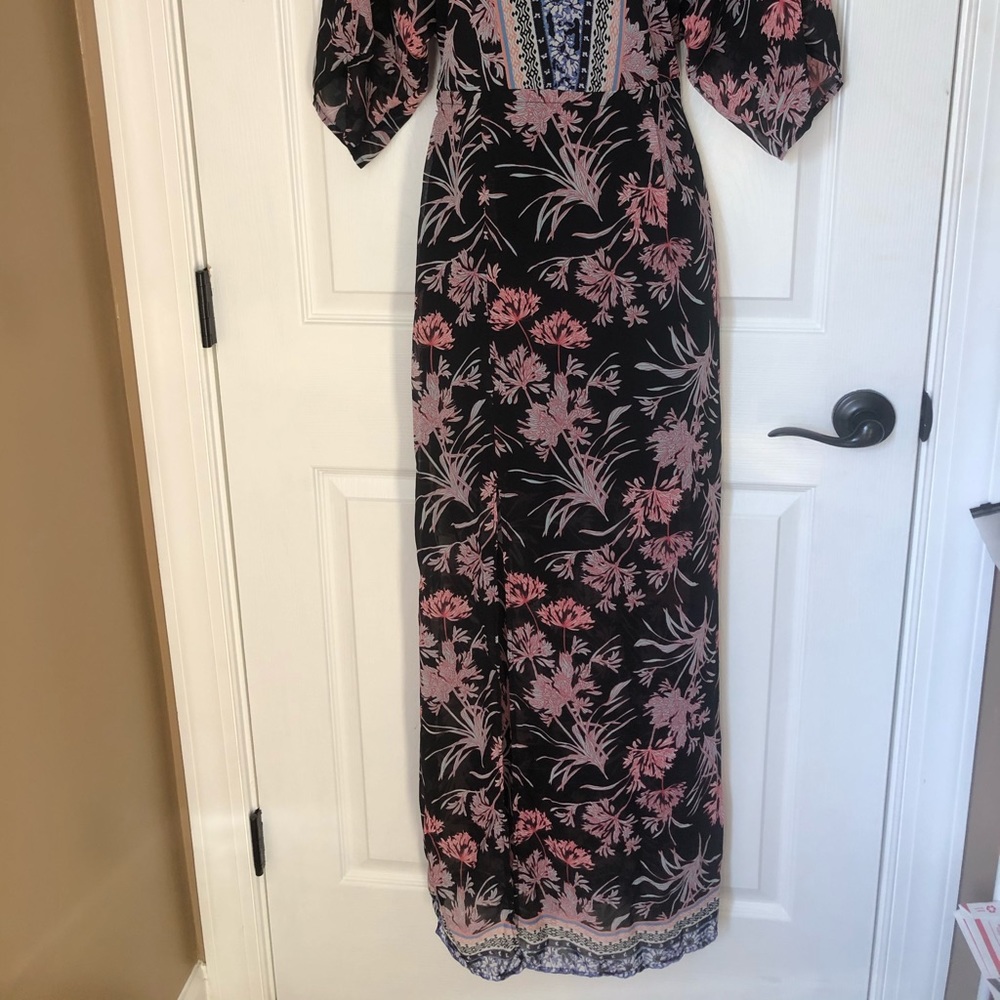 Express Floral Maxi Dress - Picture 3 of 8